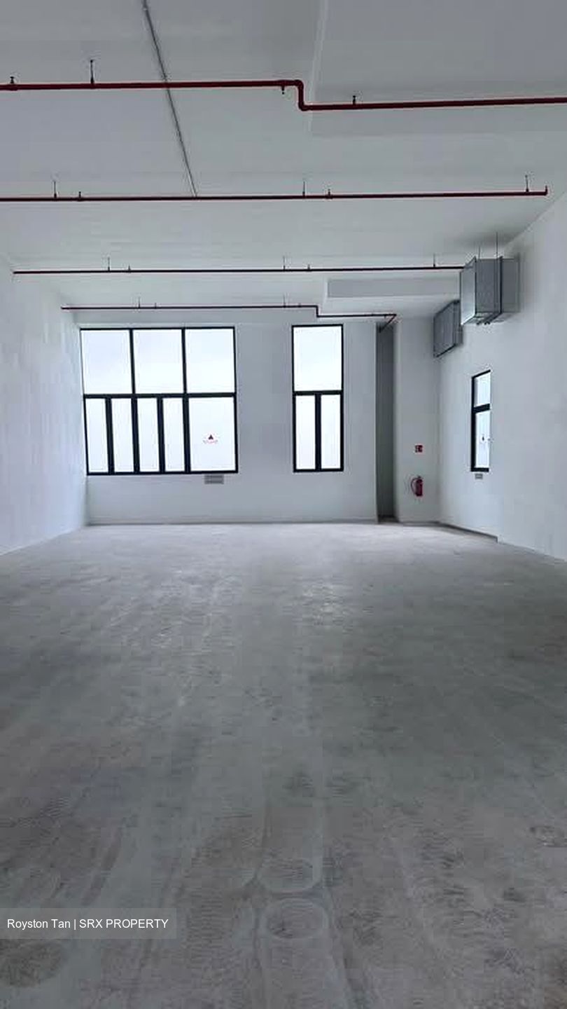 SUNHUAN BUILDING (D22), Factory #546776101